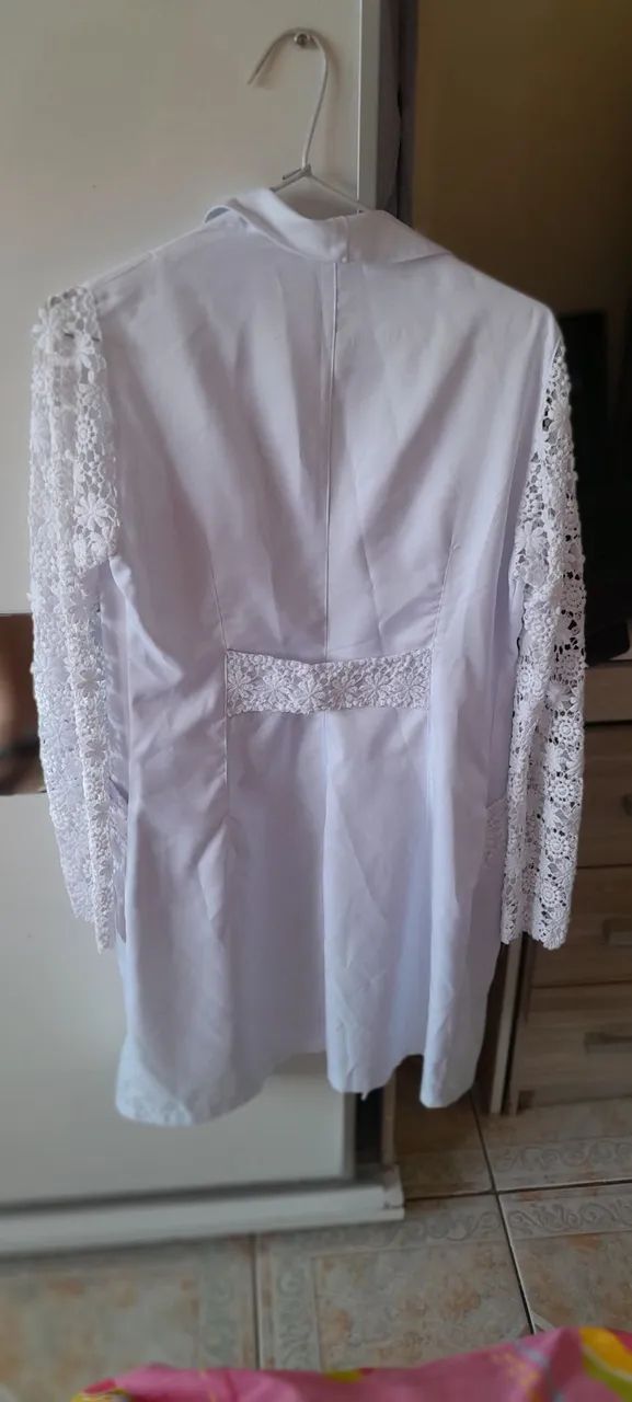 JALECO BRANCO RENDADO