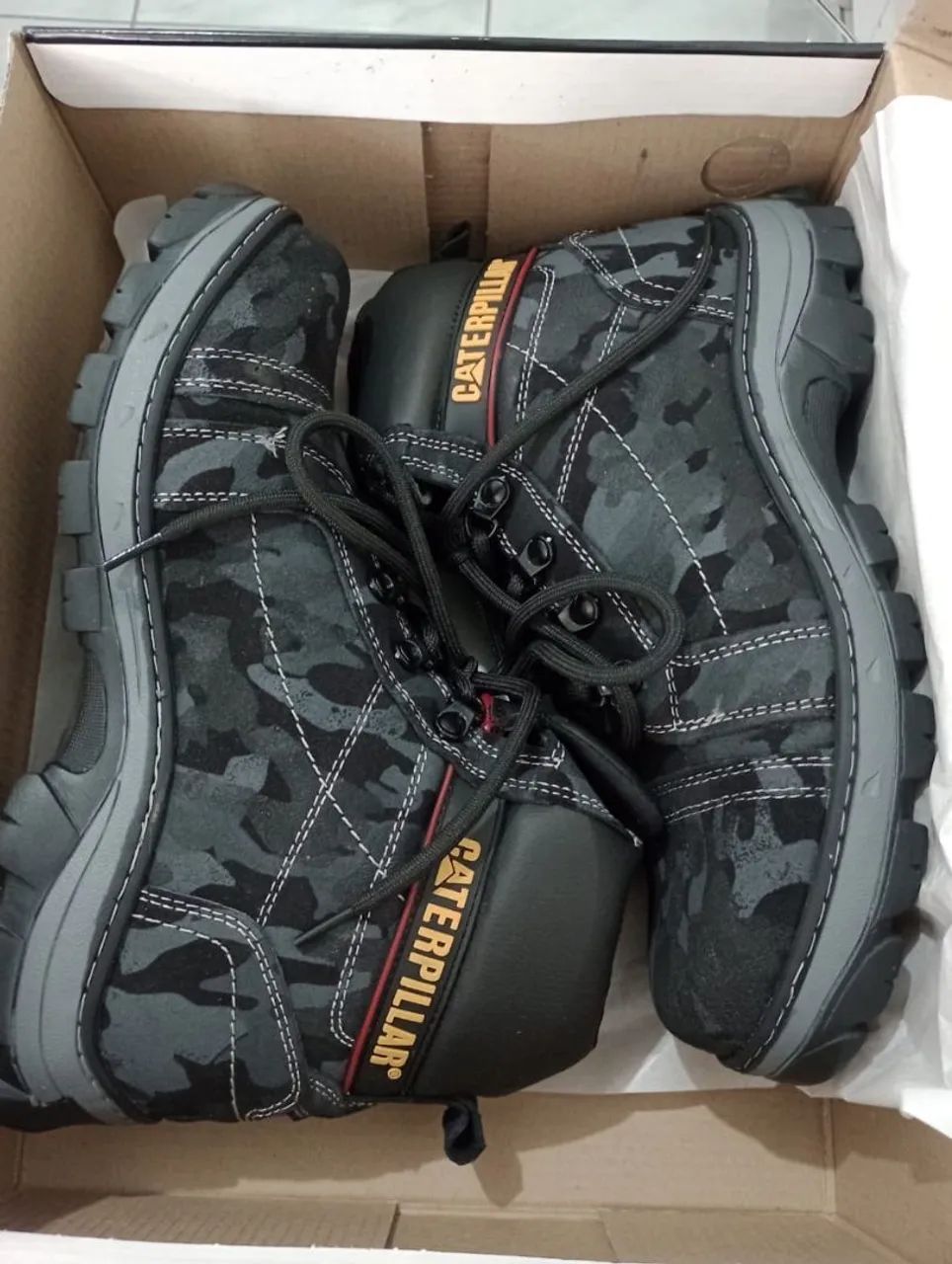 Botinas cat em promoção  - Foto 4