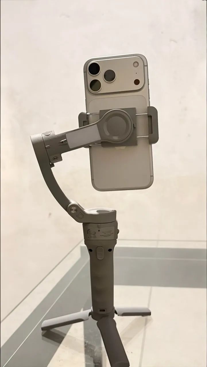 VENDO GIMBAL COMPLETO E COM BASE DE TRIPÉ