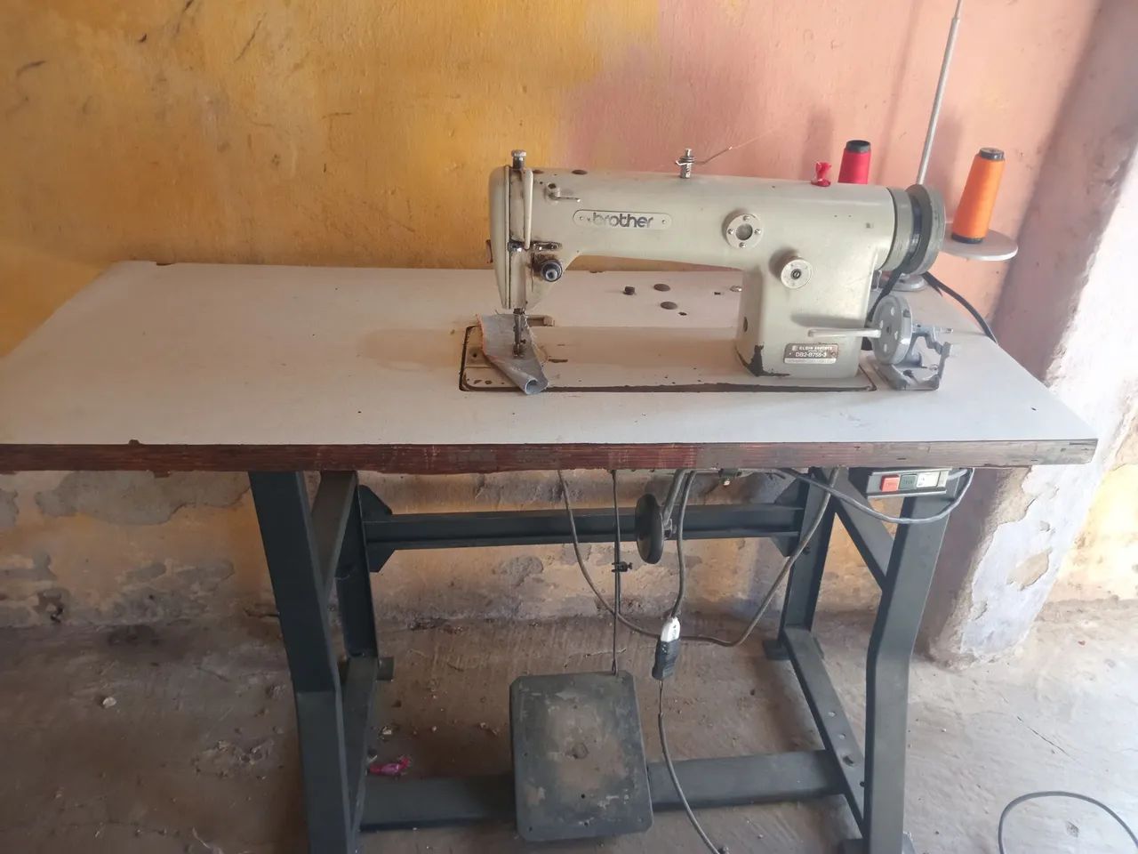 Maquina de costura reta