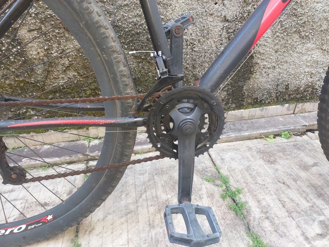 Vende se Bicicleta gts aro 29" - Foto 4