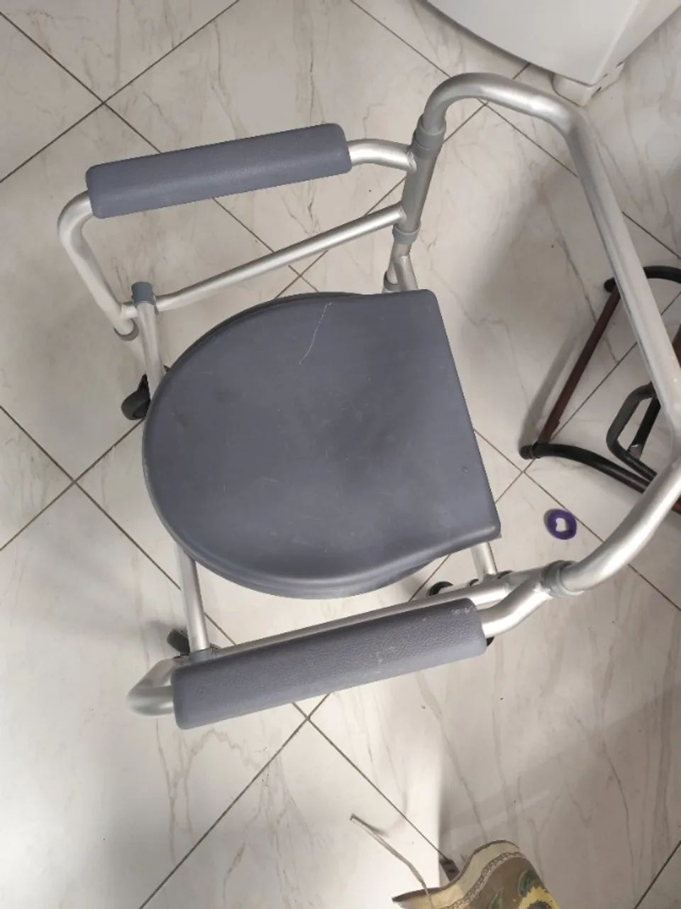 Cadeira de banho - Foto 2