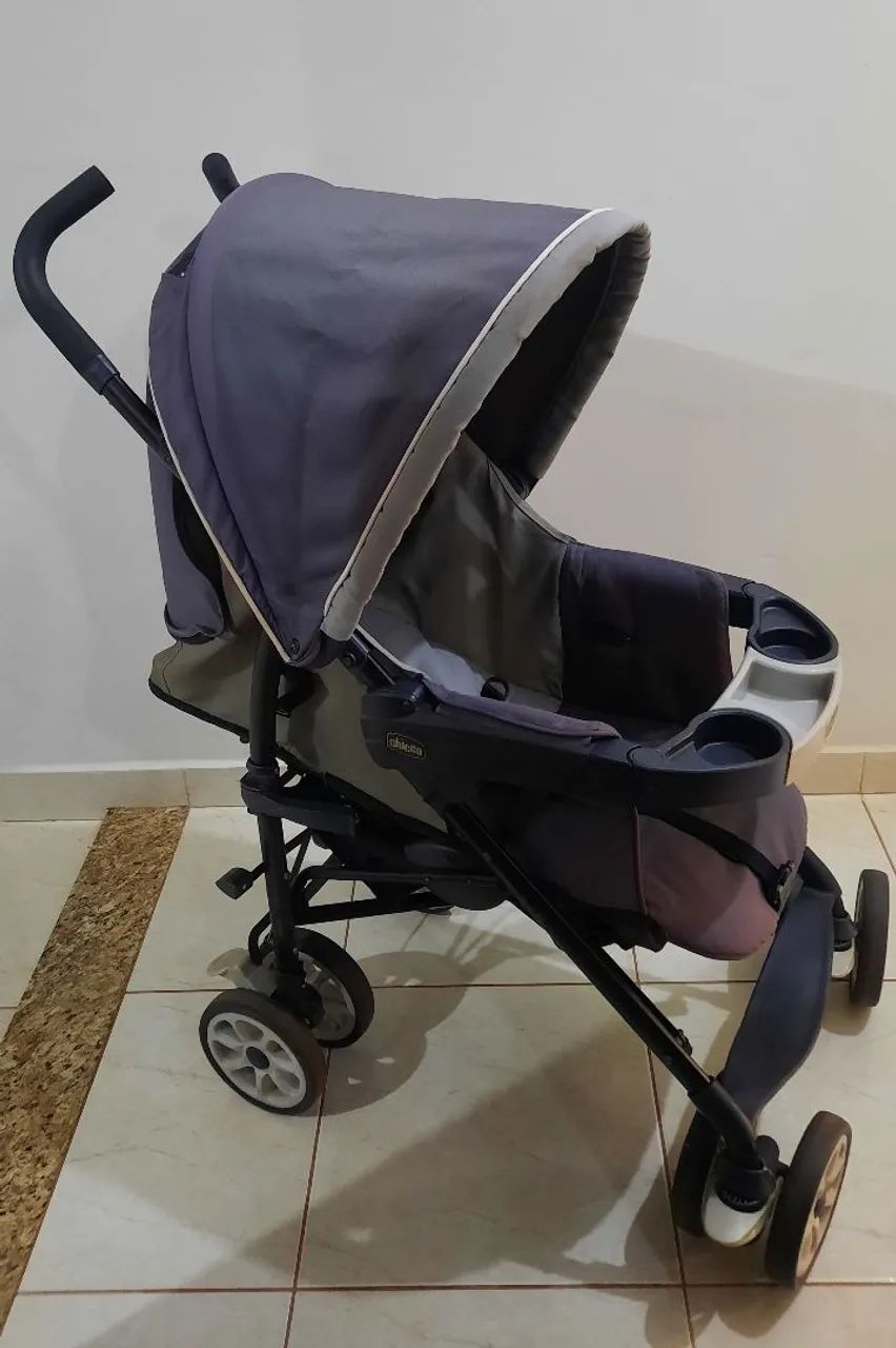 Carrinho de bebê chicco 