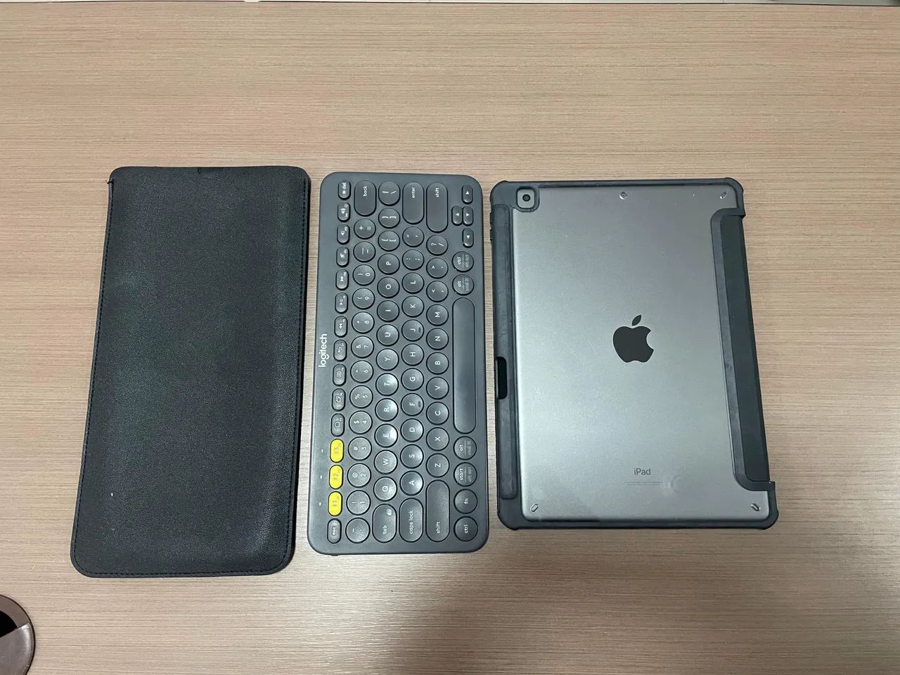 iPad 9 geração estado de novo, acompanha teclado capa e película  - Foto 3