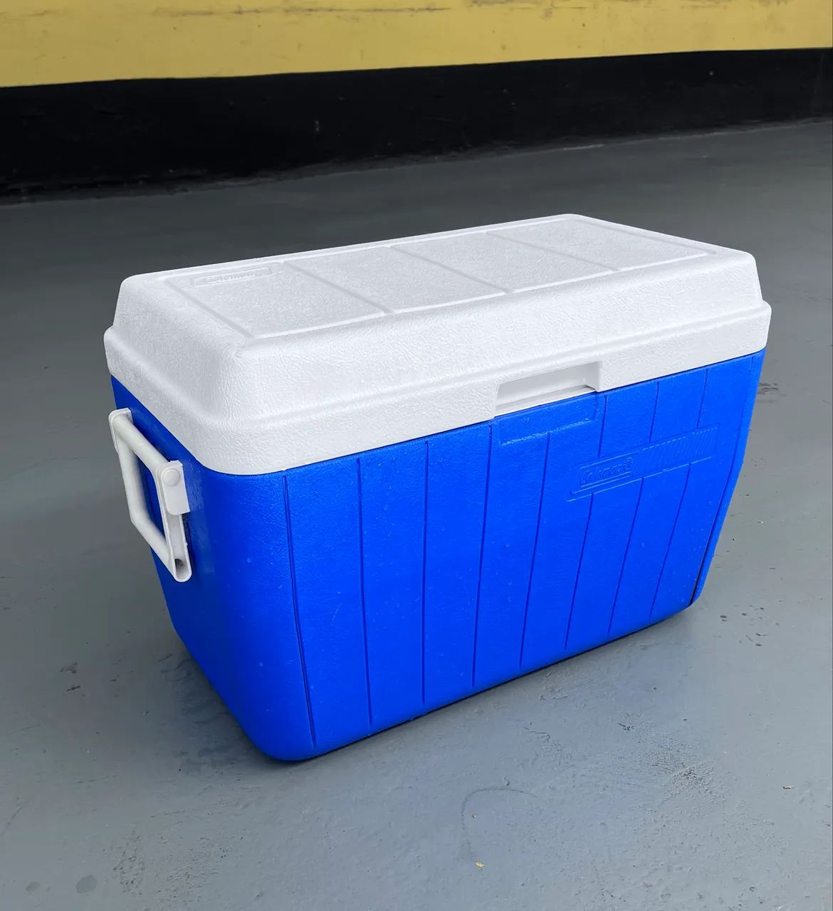 Caixa Térmica Cooler 45L Coleman Grande