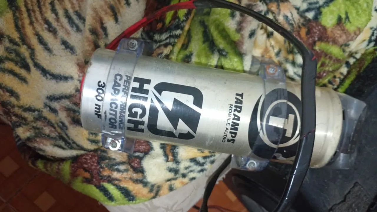 CAPACITOR 300MF HIGH TARAMPS MOBILI AUDIO  - Foto 2