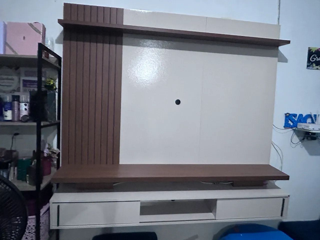 Painel de TV 65 polegadas 