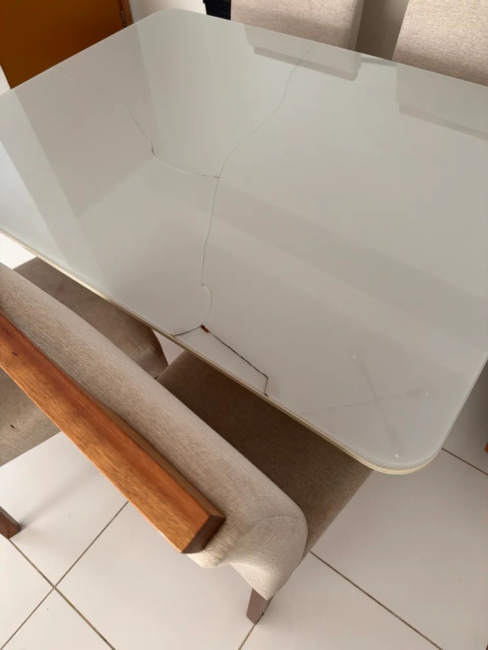 Mesa 4 cadeiras ?  - Foto 2