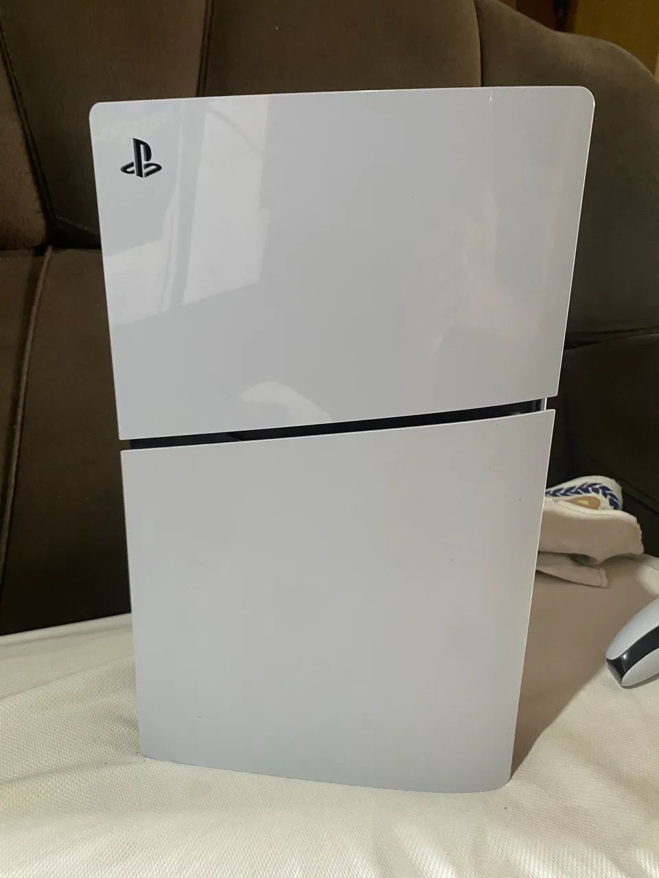 PS5 SLIM COM LEITOR DE DISCO 1T - Foto 4