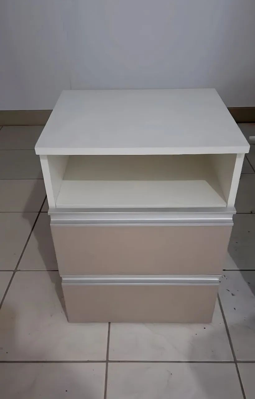 Mesa de cabeceira 