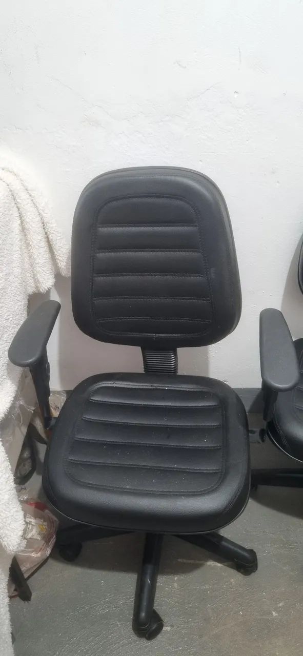Vendo Cadeira de Escritório 