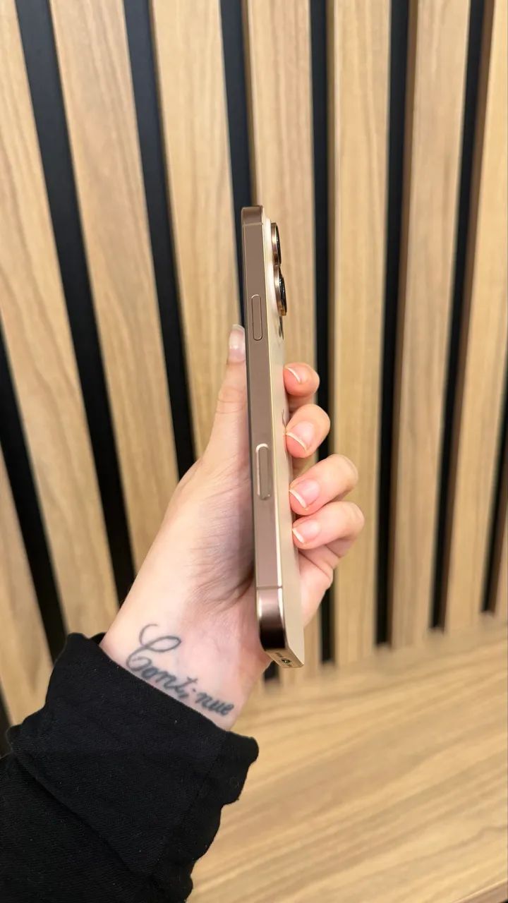 iPhone 16 pro max 256gb  - Foto 2