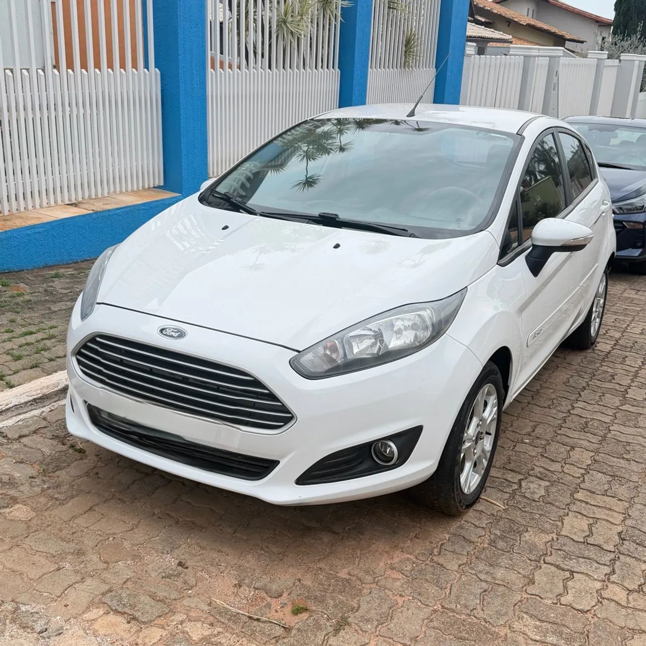 Ford Fiesta Fiesta 1.6 16V Flex Aut. 5p 2016