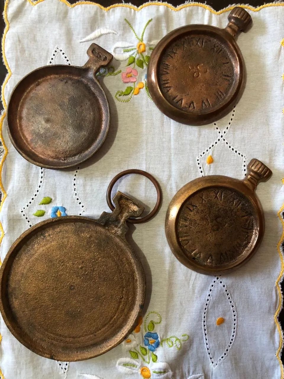 CONJUNTO ESCULTURAS DE BRONZE RELÓGIO DE BOLSO VINTAGE  - Foto 3