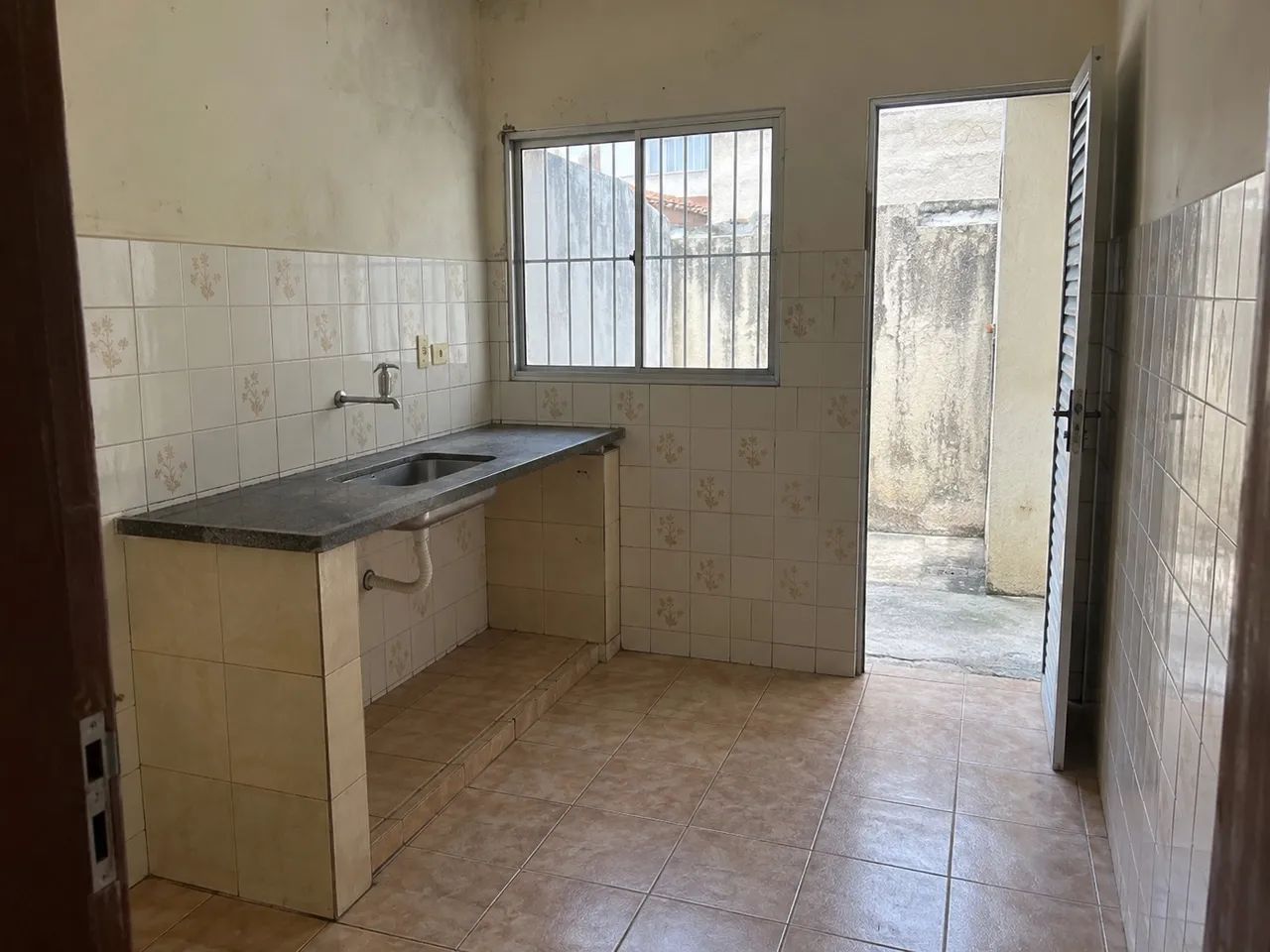 CASA A VENDA NO VILA PERI, COM 2 QUARTOS - Foto 3