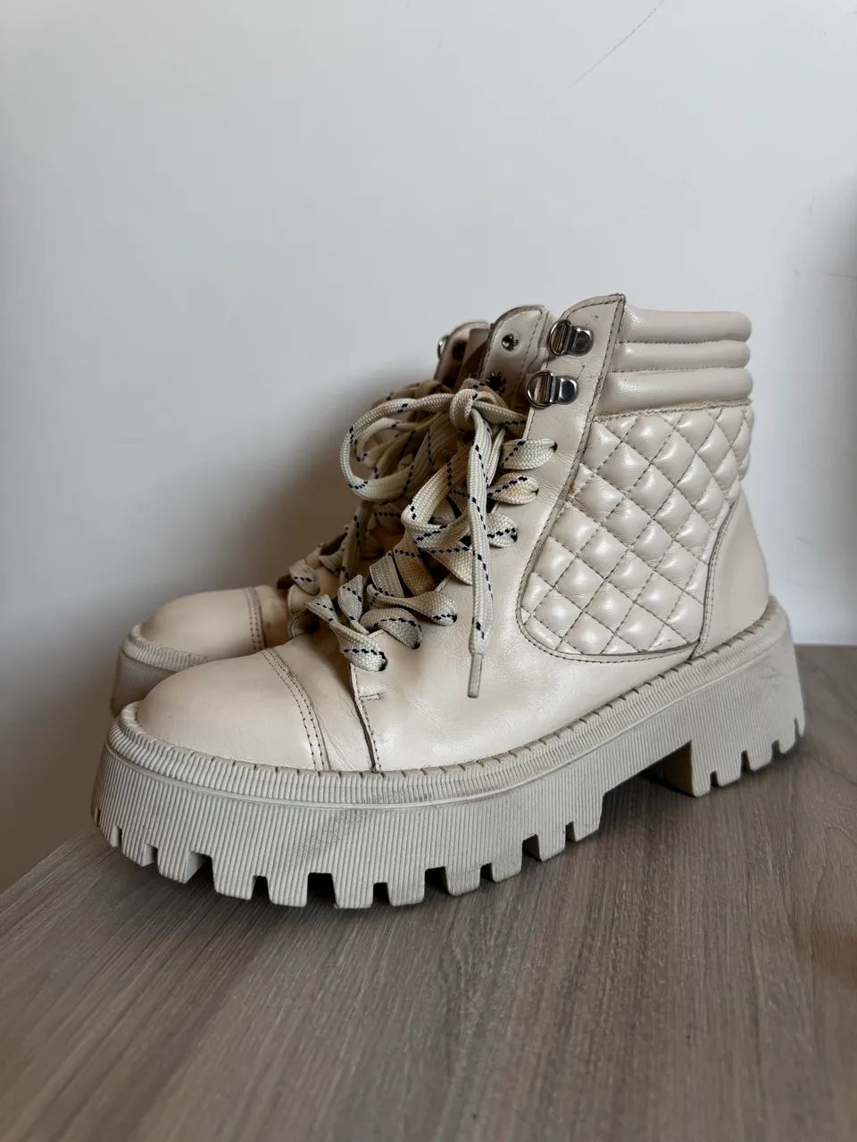 Coturno branco - AREZZO (37)