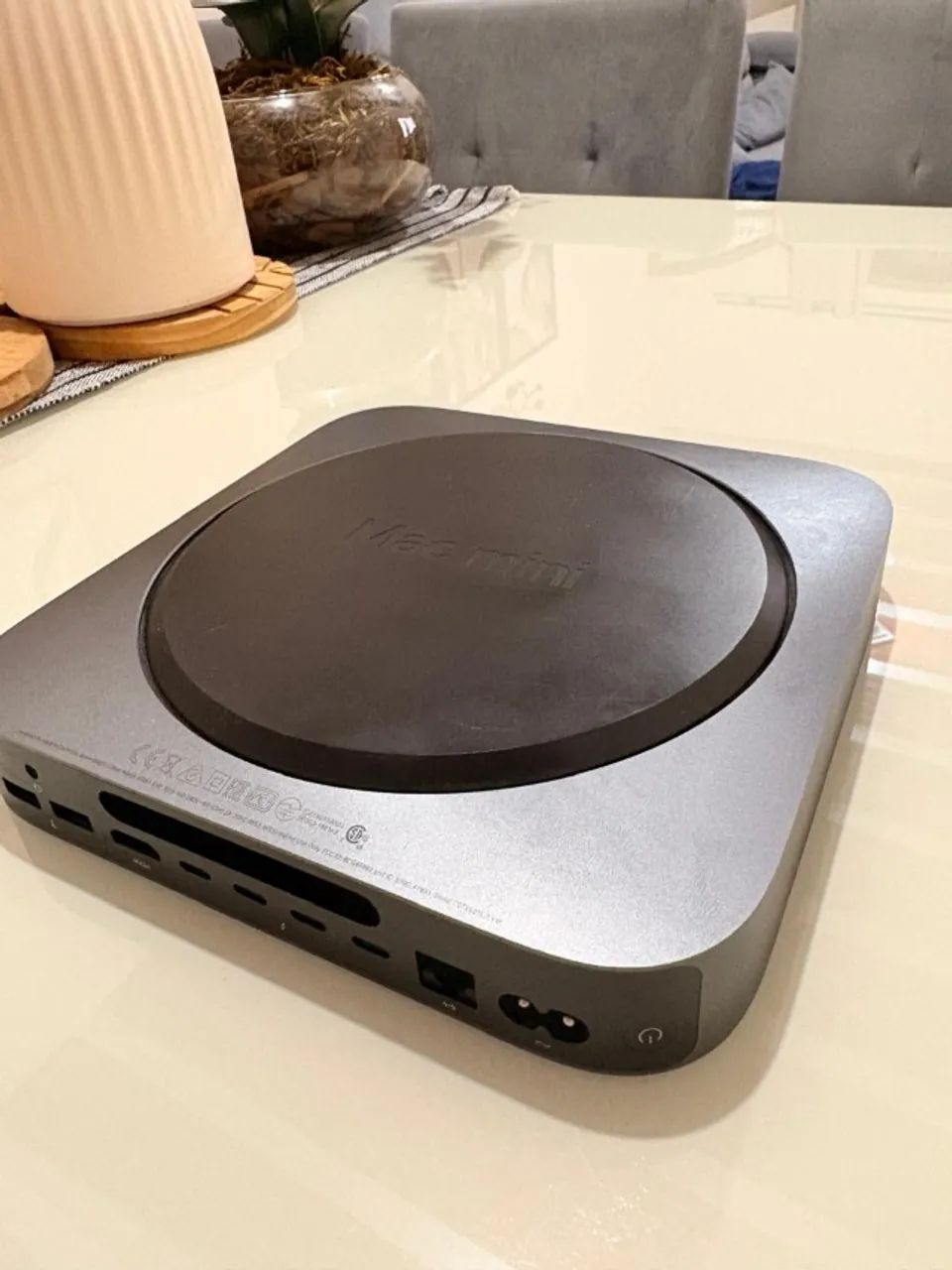 Apple Mac Mini 2018 i3 8GB SSD MacOS Sequoia - Computadores e