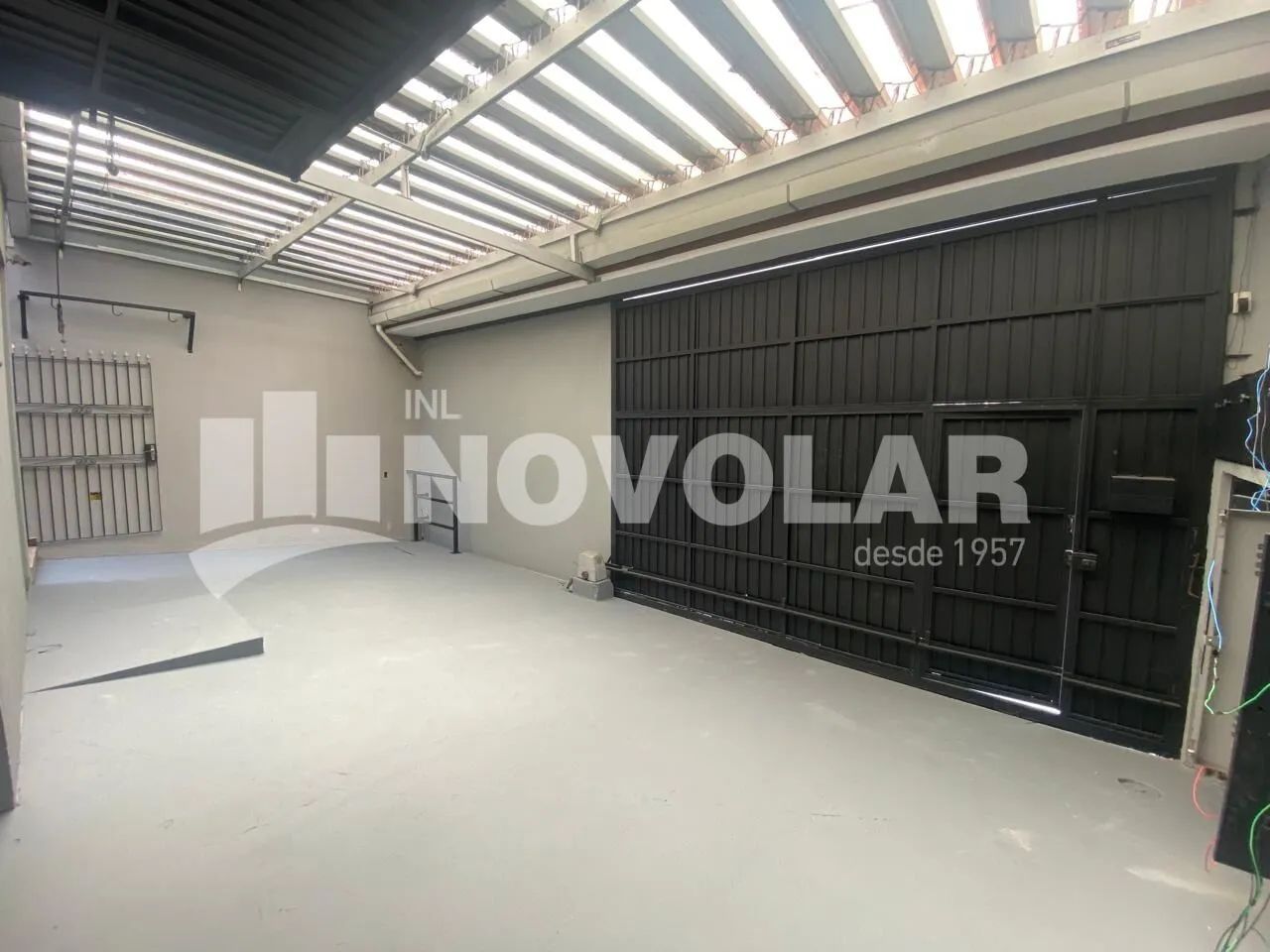 Galpão Comercial à Venda no Mandaqui com 380 m², Elevador de Carga e 4 Vagas - Foto 4