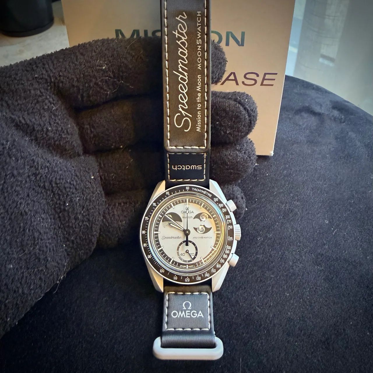 Omega x Swatch MoonSwatch Mission to Earthphase - Novo