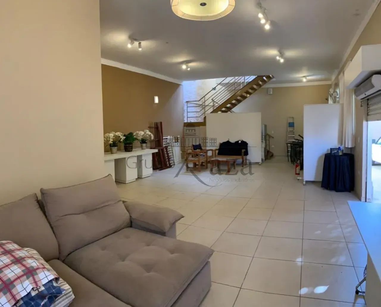 Comercial Ponto Comercial em São José dos Campos