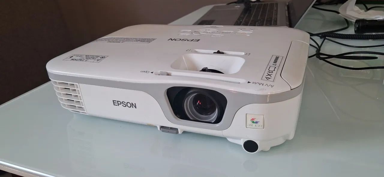 Projetor Epson X12 2800 Lumens funcionando 100%