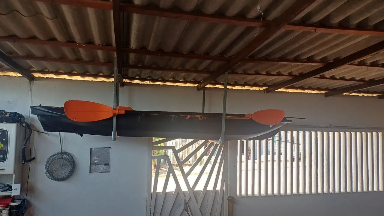 Caiaque titan cor mambra negra com cadeira e remo - Foto 2