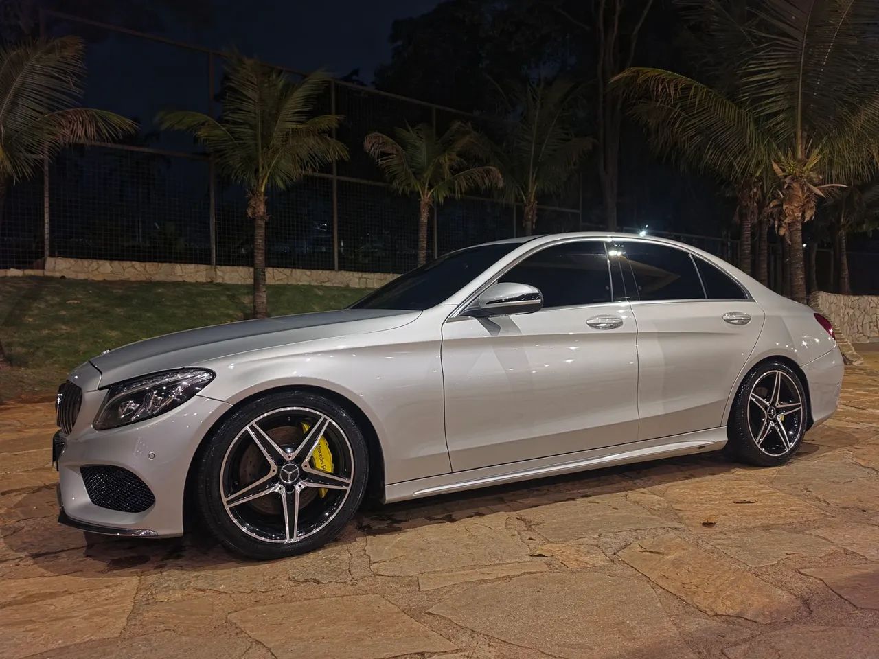 Mercedes-Benz C-250 C-250 Sport 2.0 16V 211cv Aut. 2015