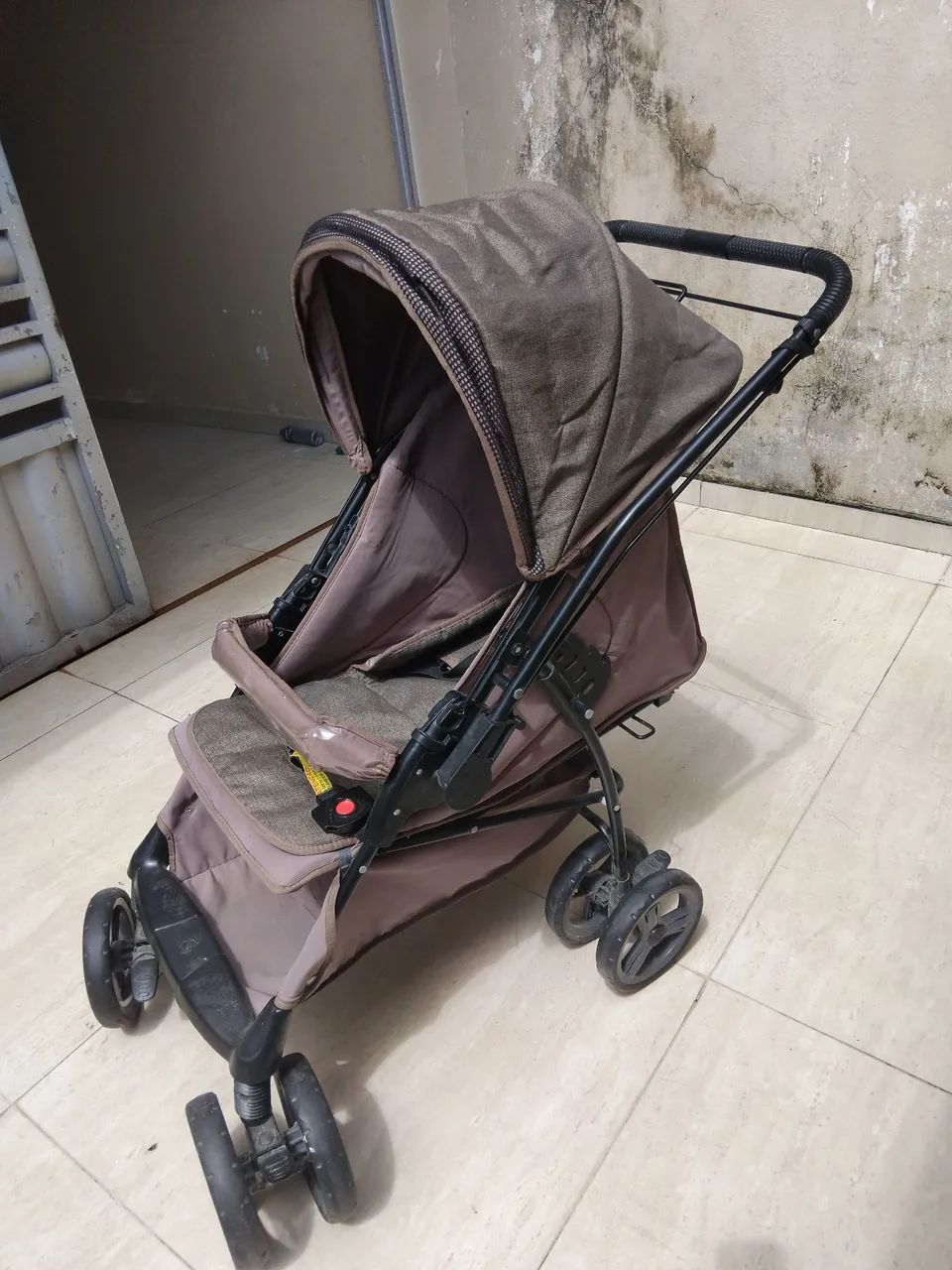 Carrinho de bebê, galzerano