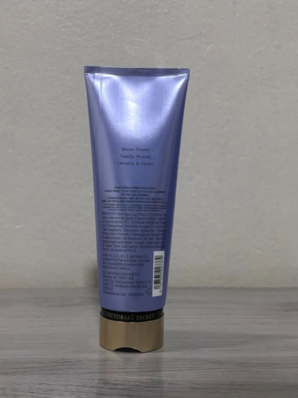 Loção perfumada Midnight Bloom, da Victorias Secret. - Foto 2
