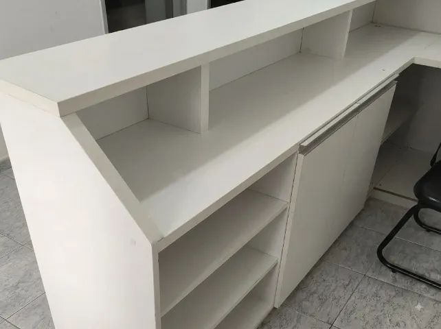 Balcão de Recepção em L - Branco - Foto 2