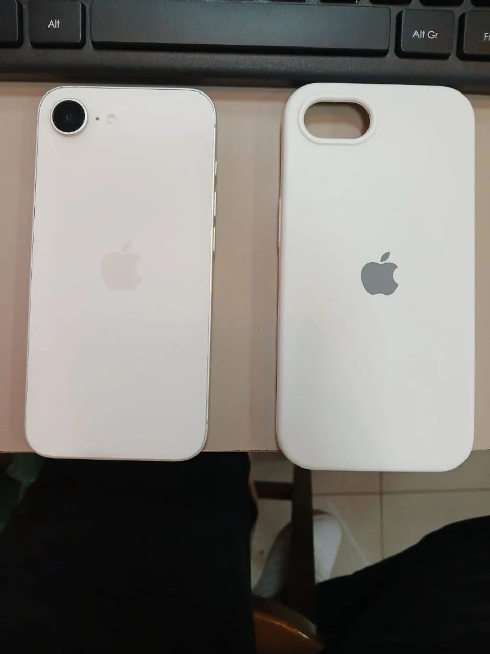 iPhone 16e - Foto 2