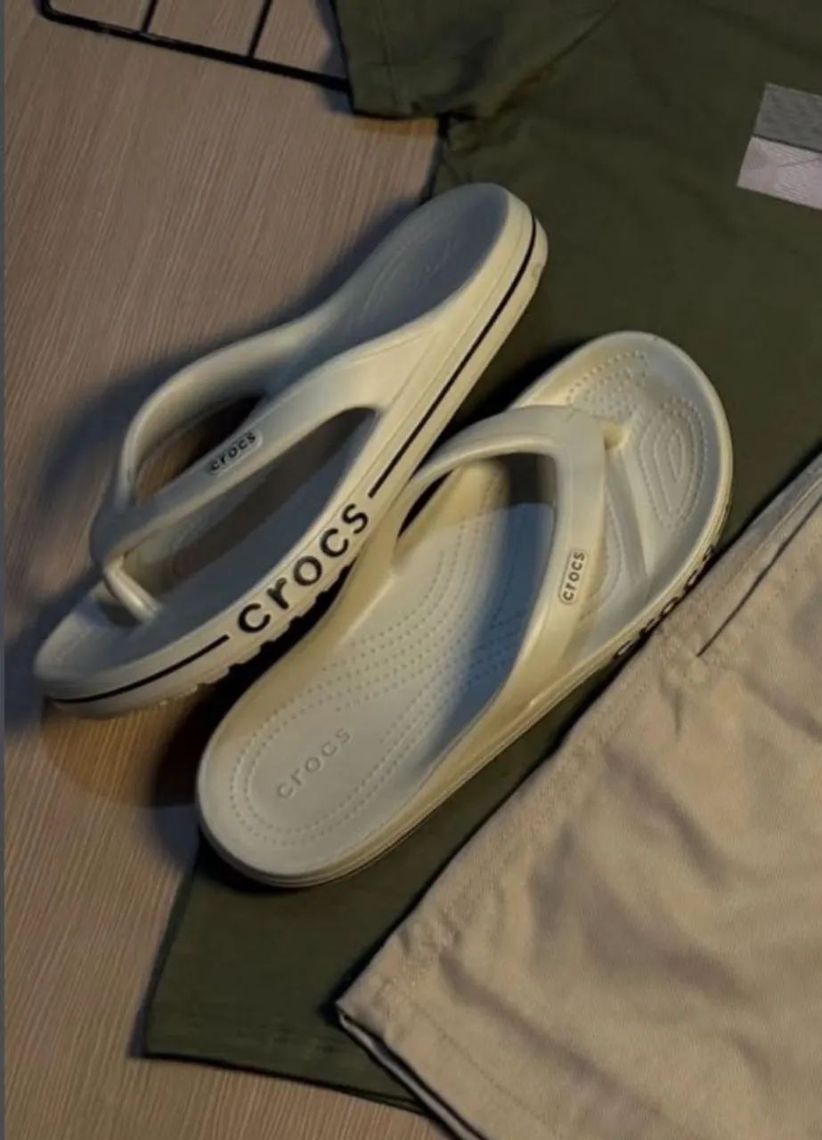 Sandália papete Crocs ortopédica  - Foto 2