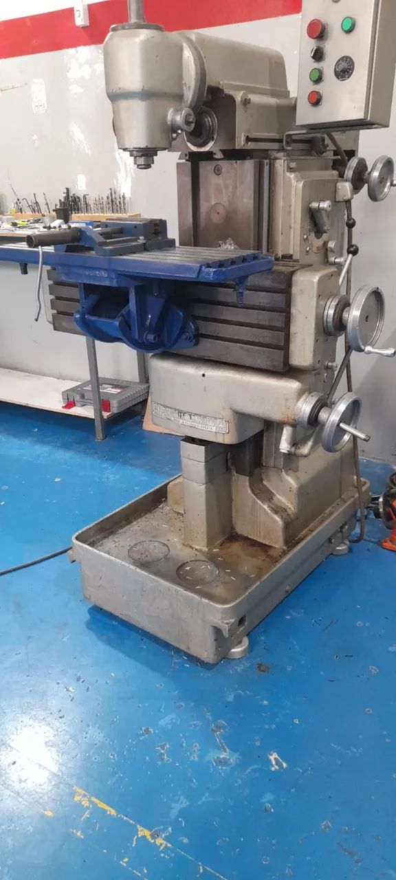 FRESADORA FERRAMENTEIRA TOS FN 25 COM CABEÇOTE CHAVETEIRO - Foto 5