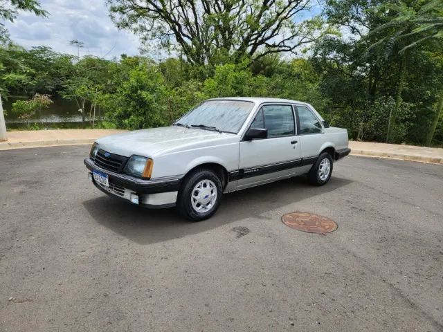 Chevrolet Monza GL 2.0 Efi/sl/l/650/club/barc.2e4p (álcool) 1986