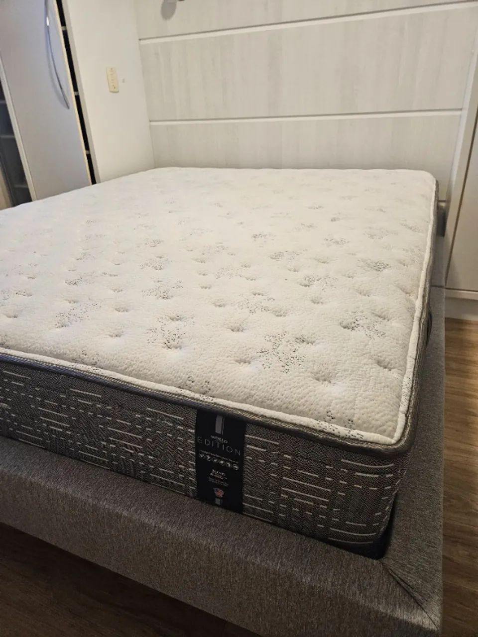 Cama Queen Size Cama Pimenta (colchão King Koil) - Foto 2