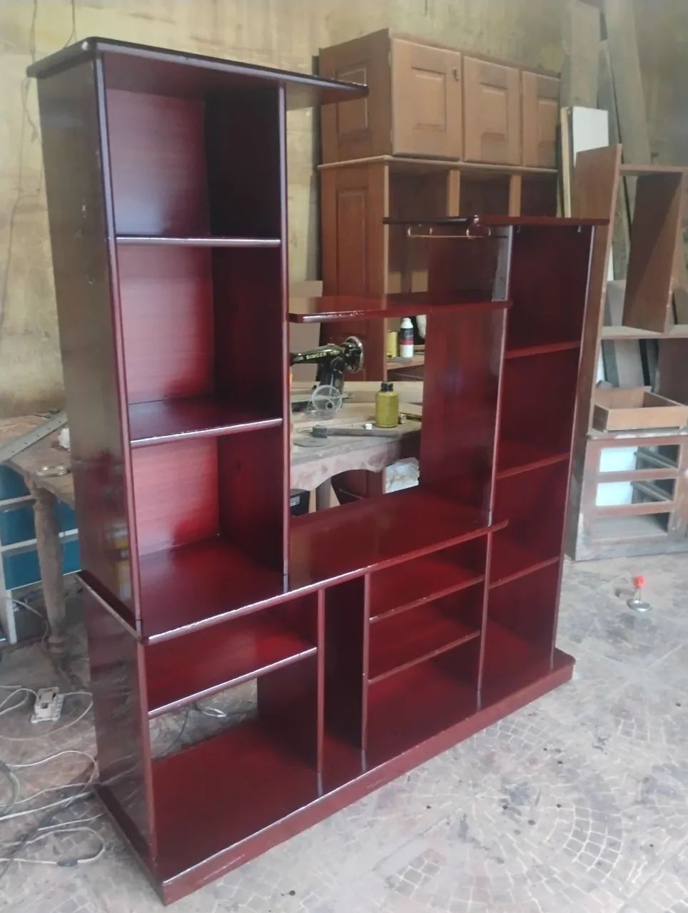 Vendo isstante na cor mogno - Foto 4
