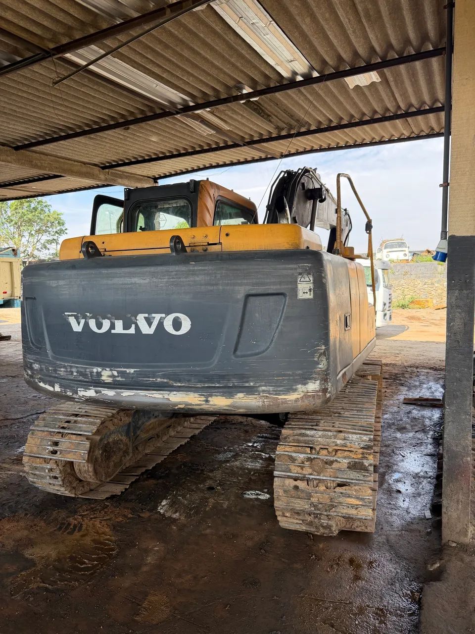 ESCAVADEIRA VOLVO 140 BLC ANO 2011 - Foto 4
