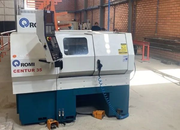Torno CNC Romi - Cód.0123