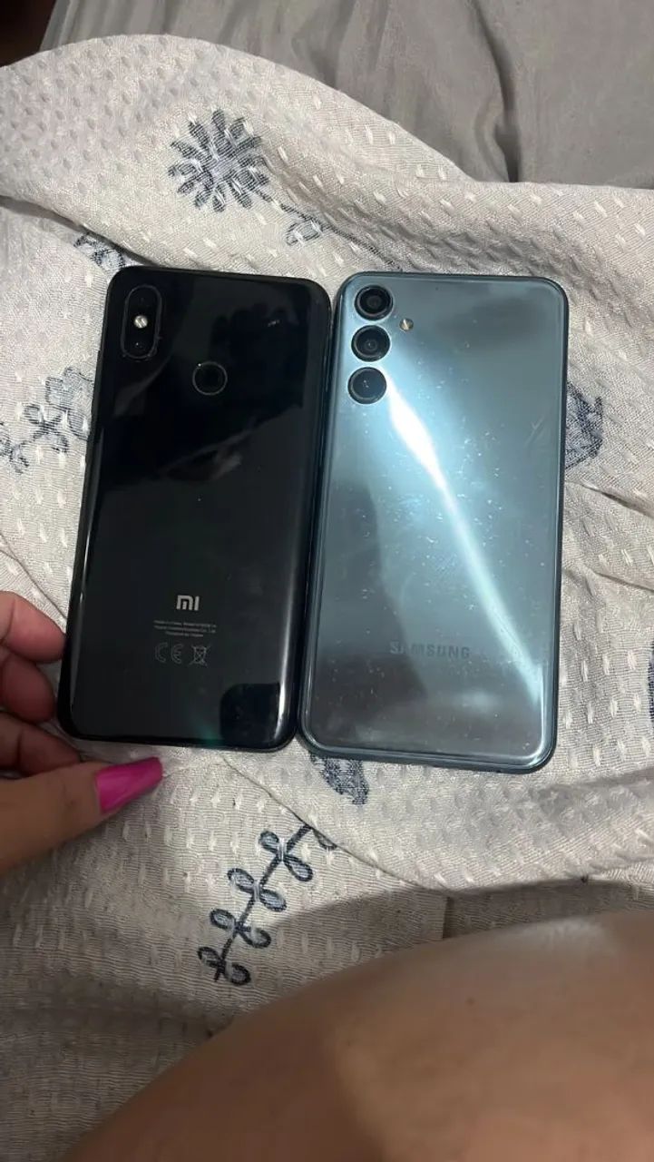 Vendo dois celulares 