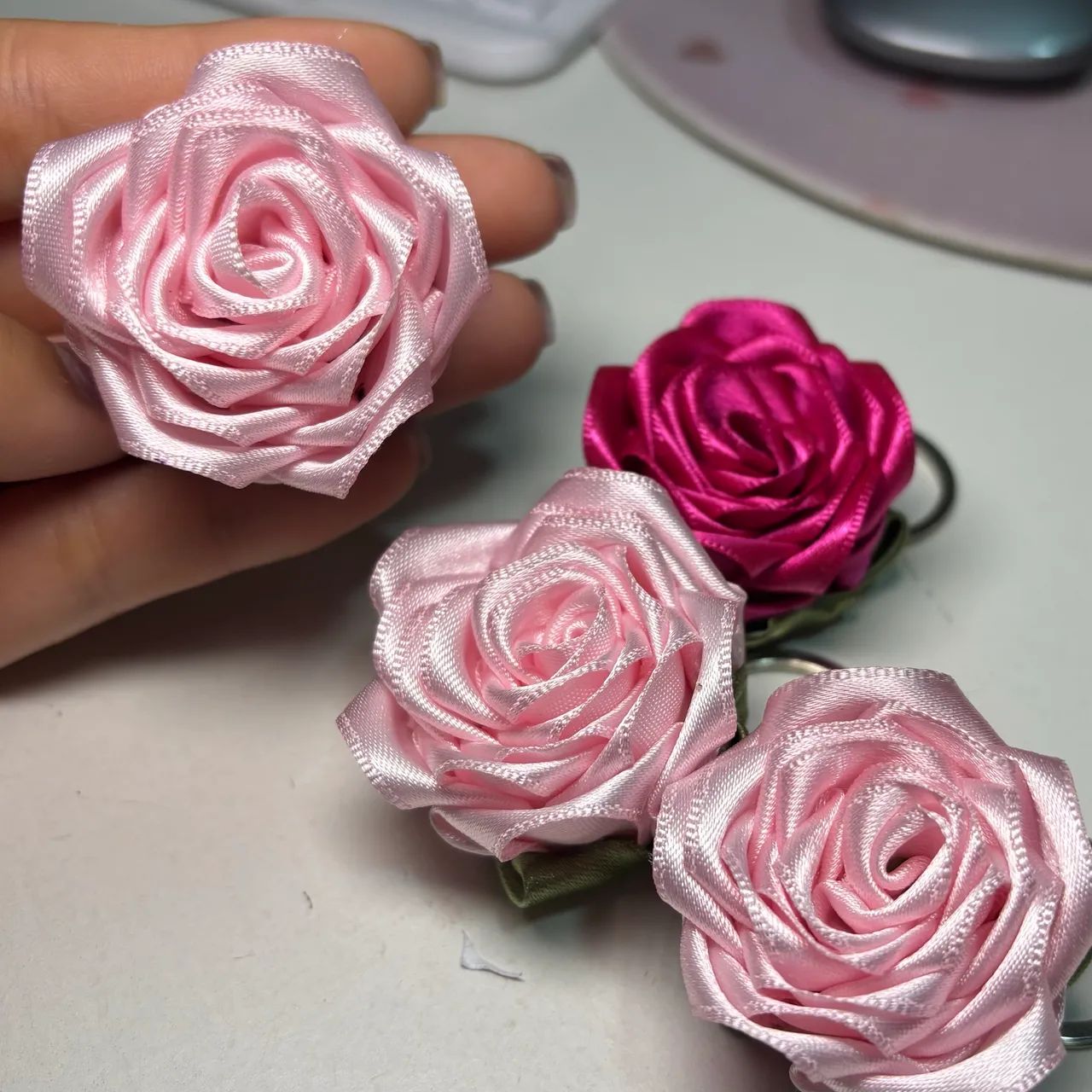 Outubro Rosa (Card + Chaveiro Rosa de Cetim) - Foto 4