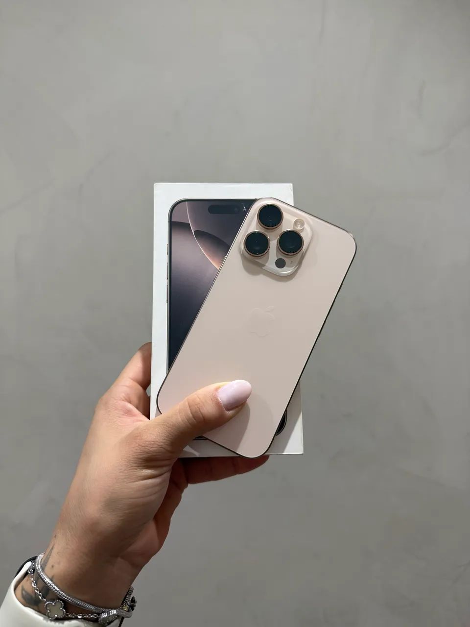 IPHONE 16 PRO DESERT 128GB - Foto 5