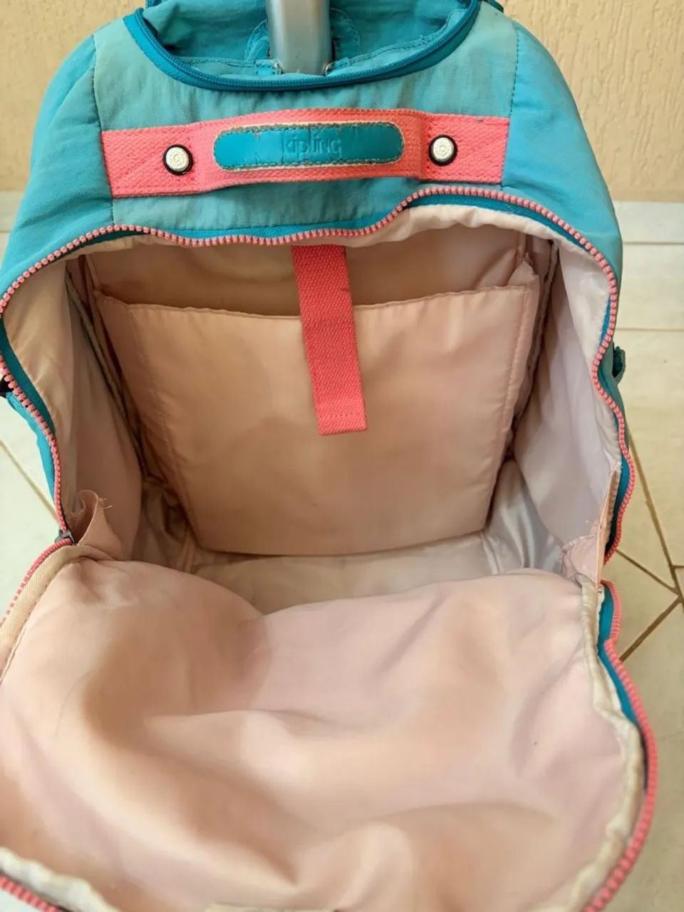 Mochila de rodinhas Kipling original  - Foto 3