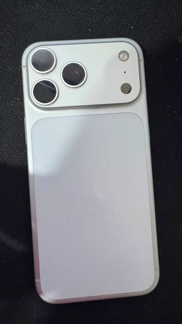 Iphone 17 Pro max 256gb branco Seminovo