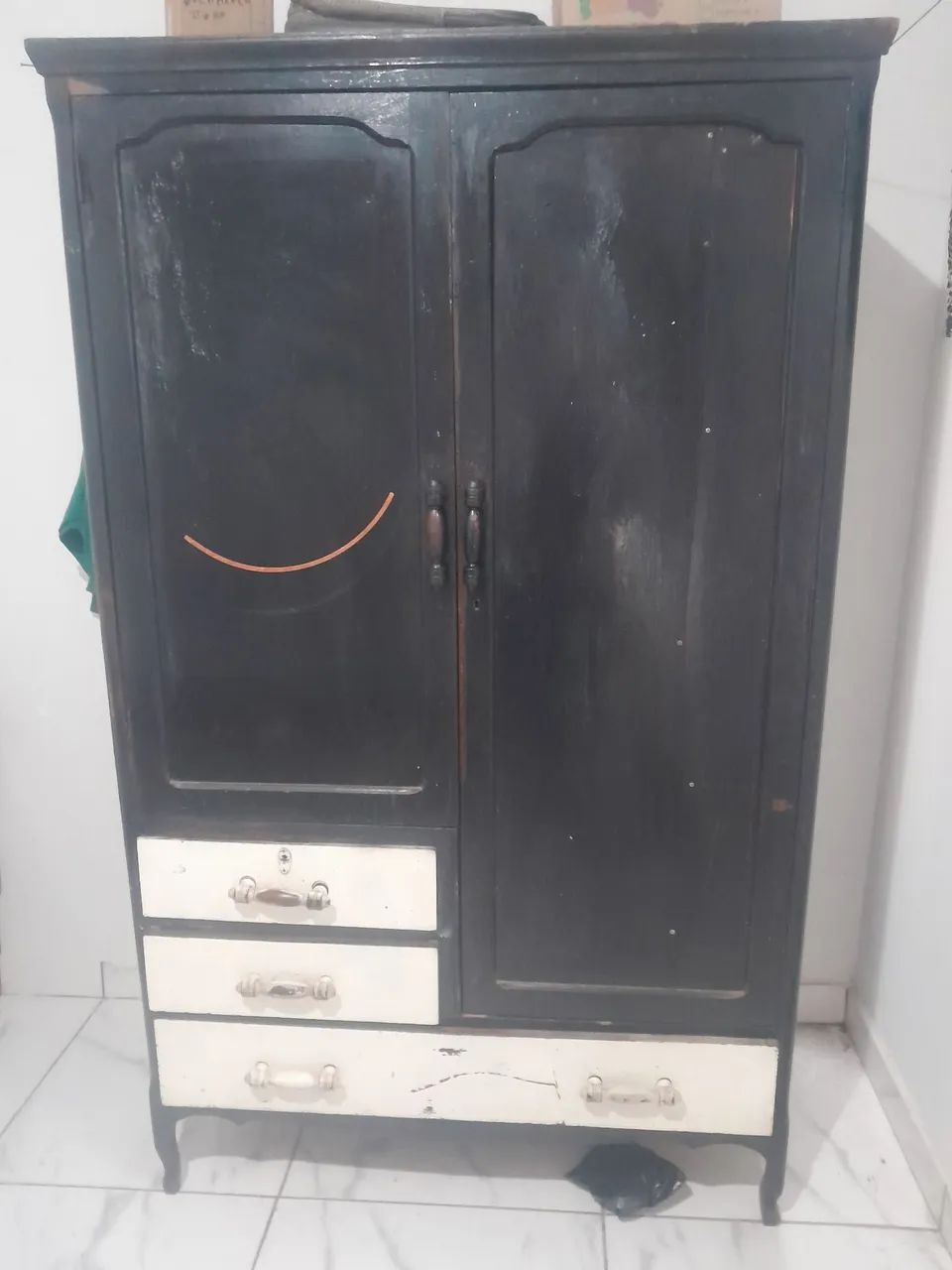 Vende-se guarda roupa 