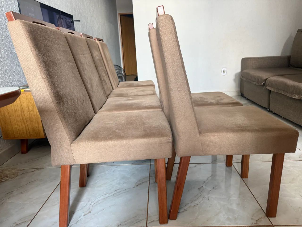 Mesa com 6 cadeiras ( entrega grátis) - Foto 3