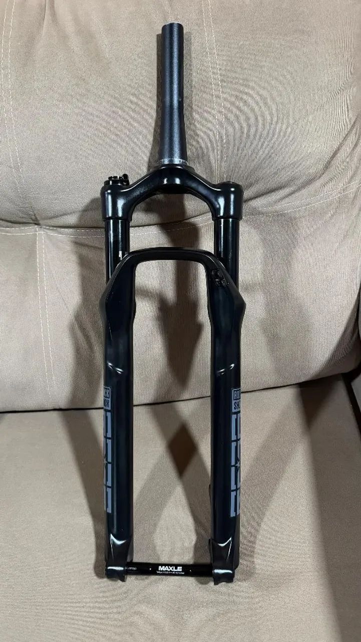 suspensão rock shox reba 100 mm, estado de nova .