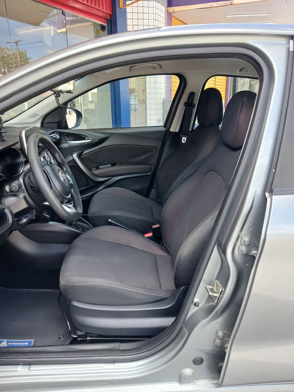 Fiat Cronos Precision 1.8 16V Flex Mec. 2019 - Foto 3
