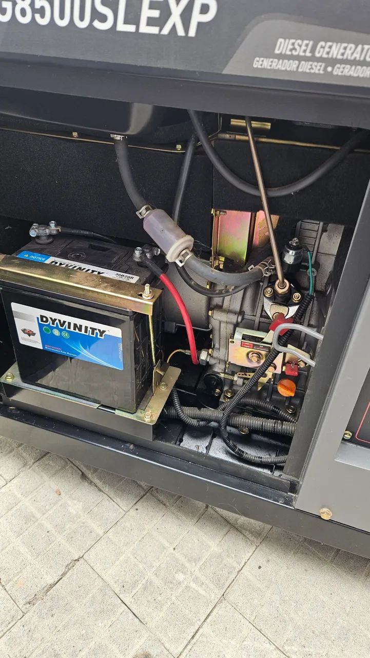 Gerador de energia 8 kva toyama diesel automático ano 2022 poucas horas de uso - Foto 6