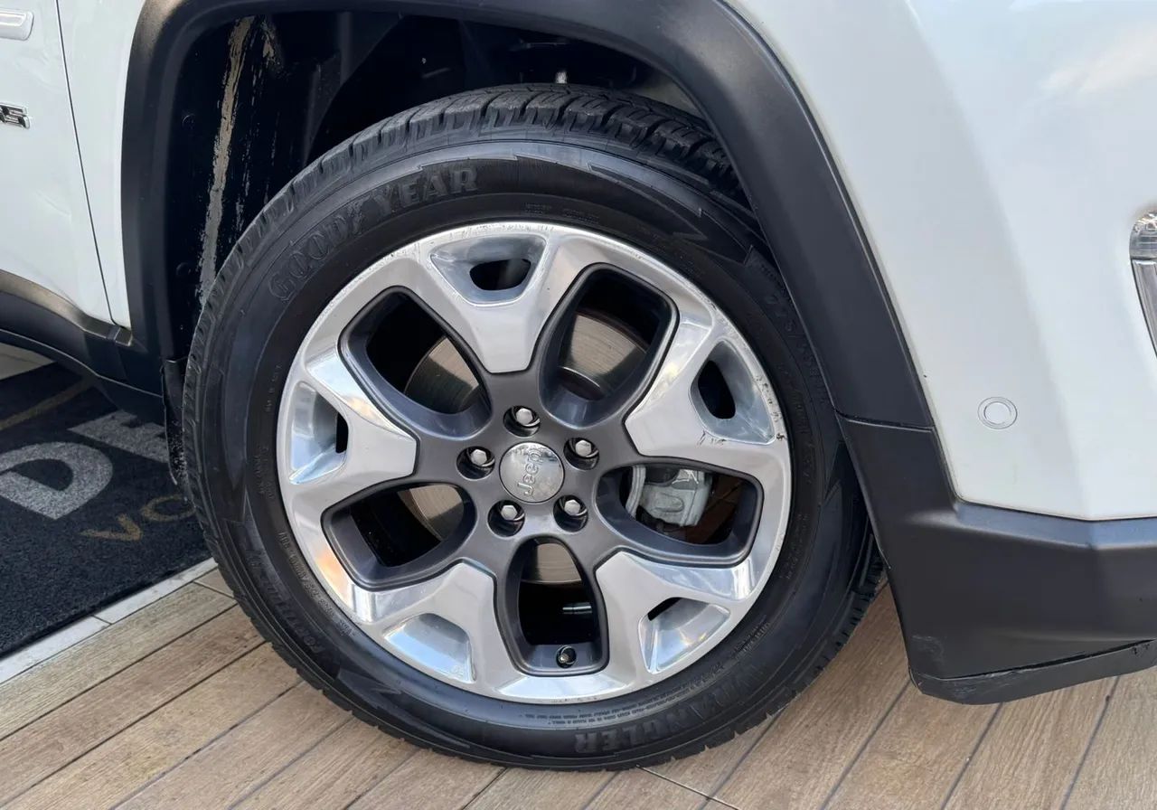 Jeep Compass Longitude 2.0 4X2 Flex 16V Aut. 2020 - Foto 4