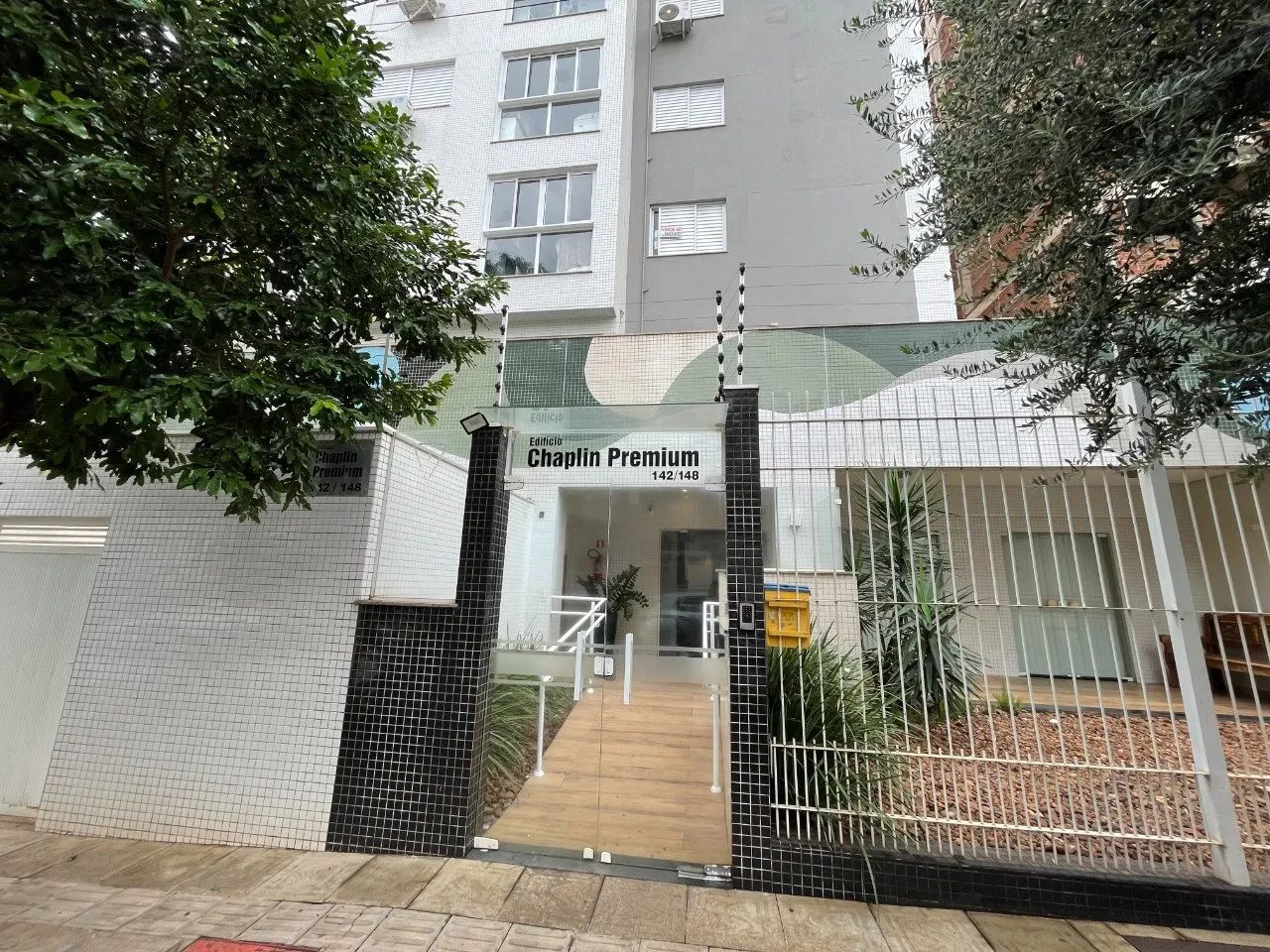 Locação - Apartamento na Zona 07 em Maringá